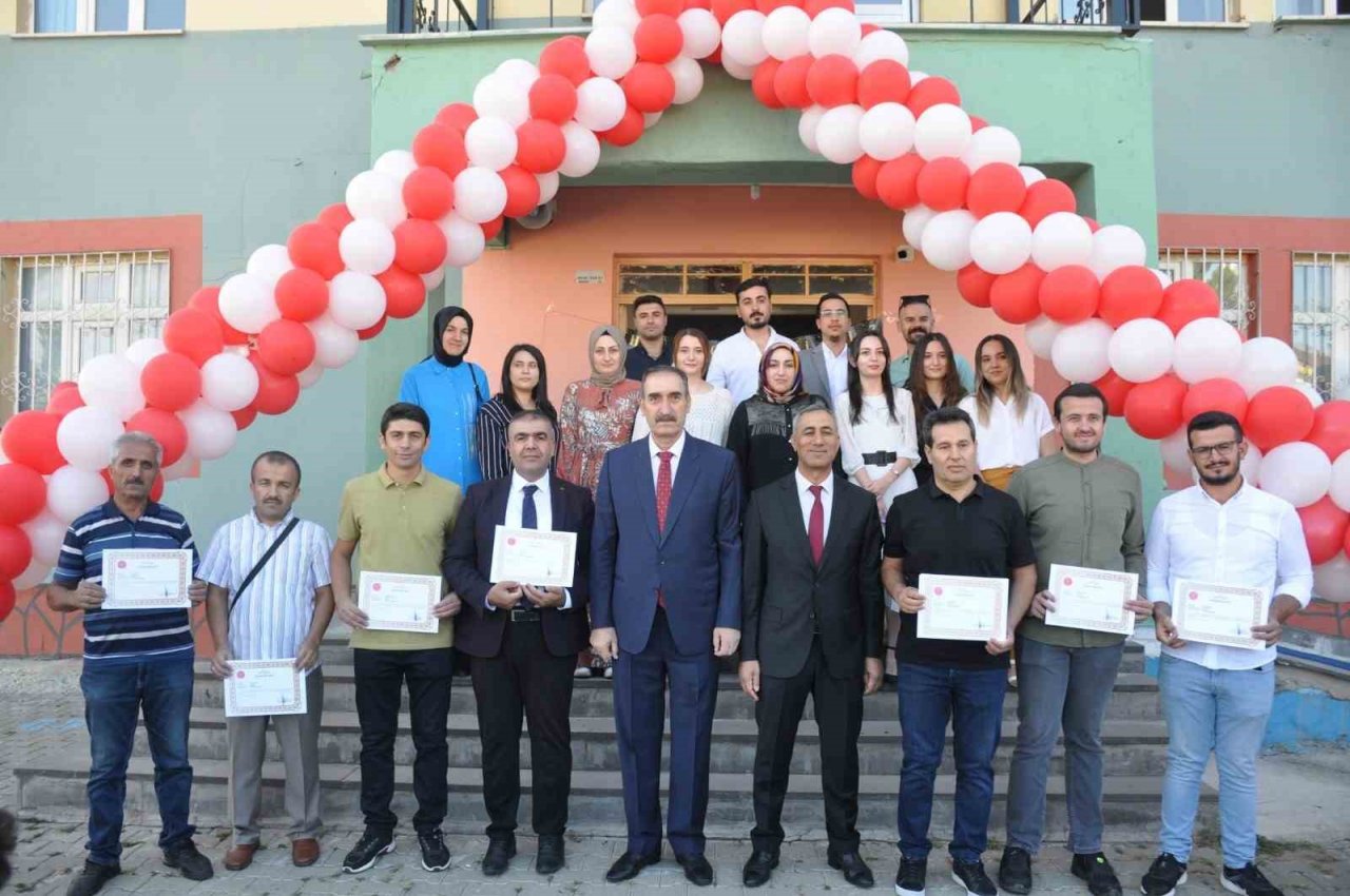 Muş’ta eğitim öğretim yılının ilk ders zili çaldı