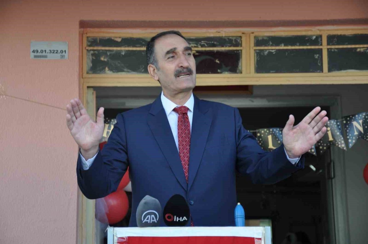 Muş’ta eğitim öğretim yılının ilk ders zili çaldı