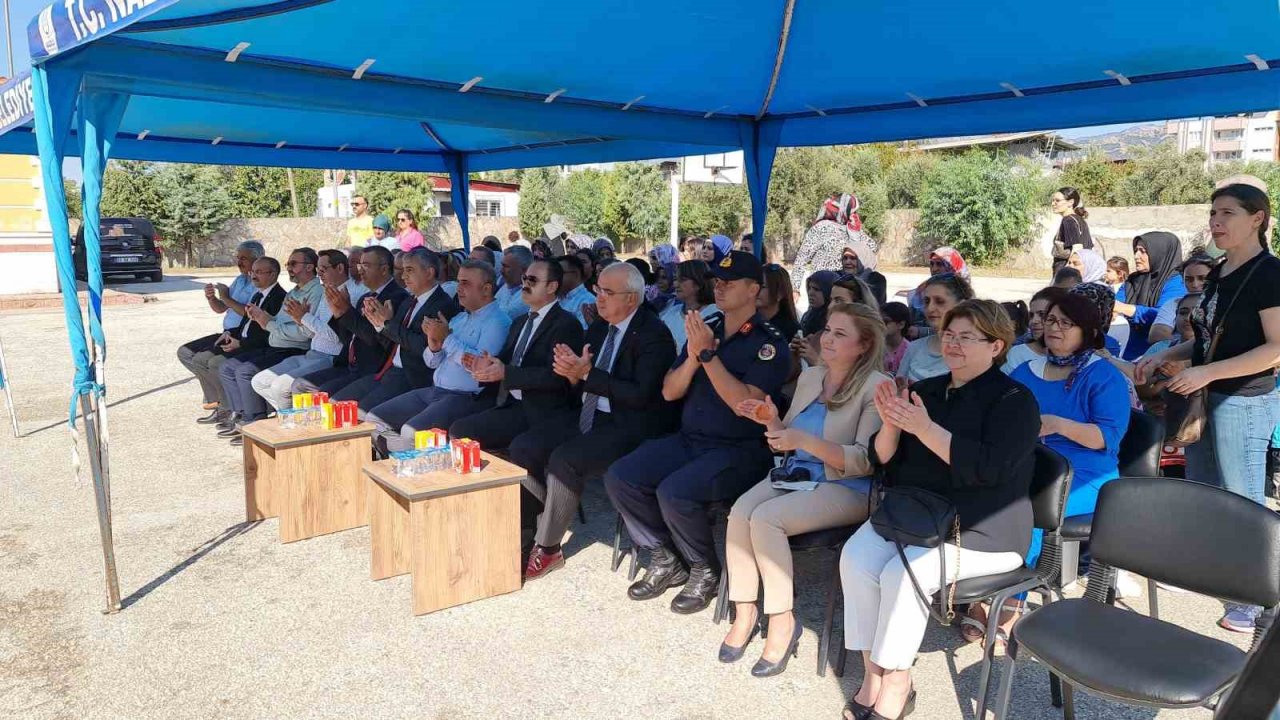 Nazilli’de öğrenciler okullarına kavuştu