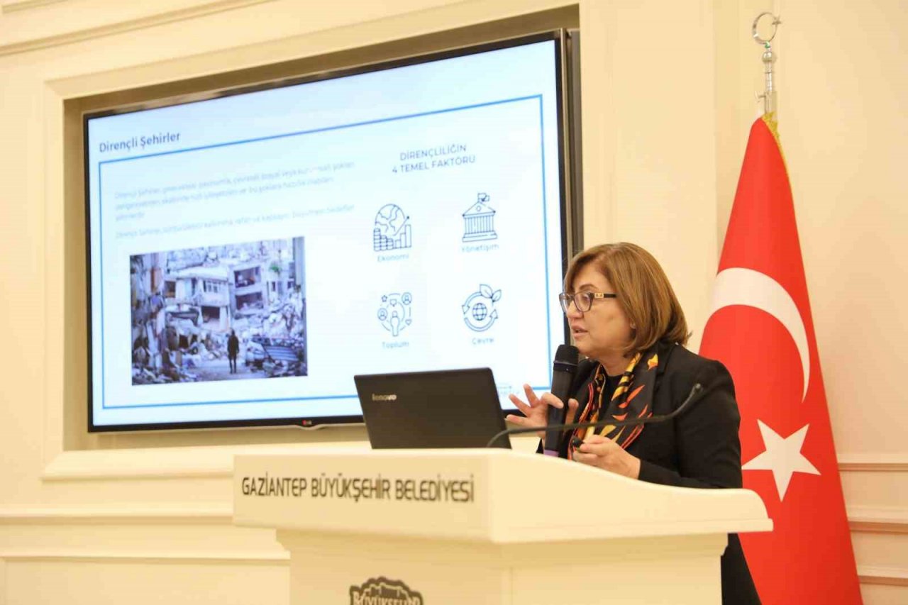 Şahin, Büyükşehir Meclisi’nde GastroANTEP çalışmalarını anlattı