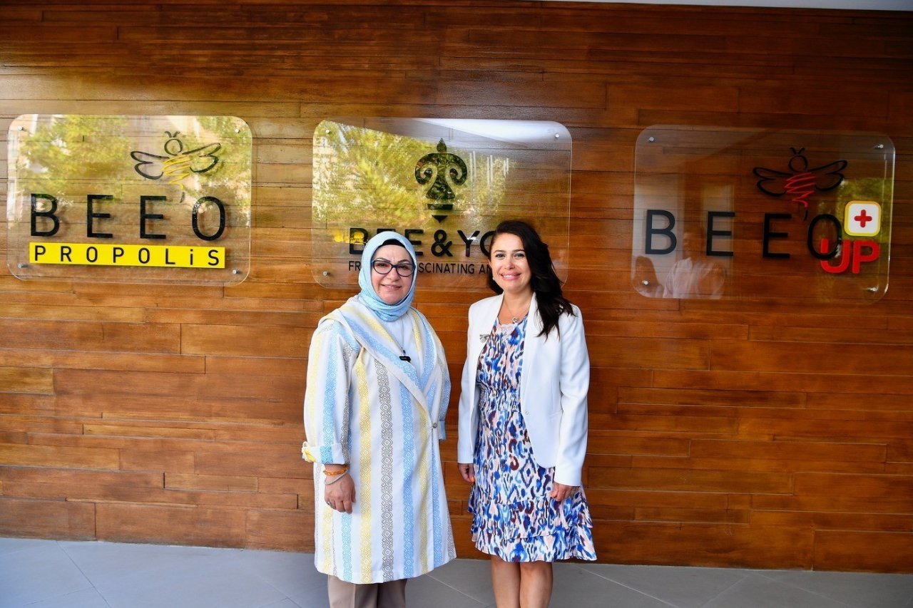 Başkan Döğücü, propolis üretim ve AR-GE merkezini inceledi