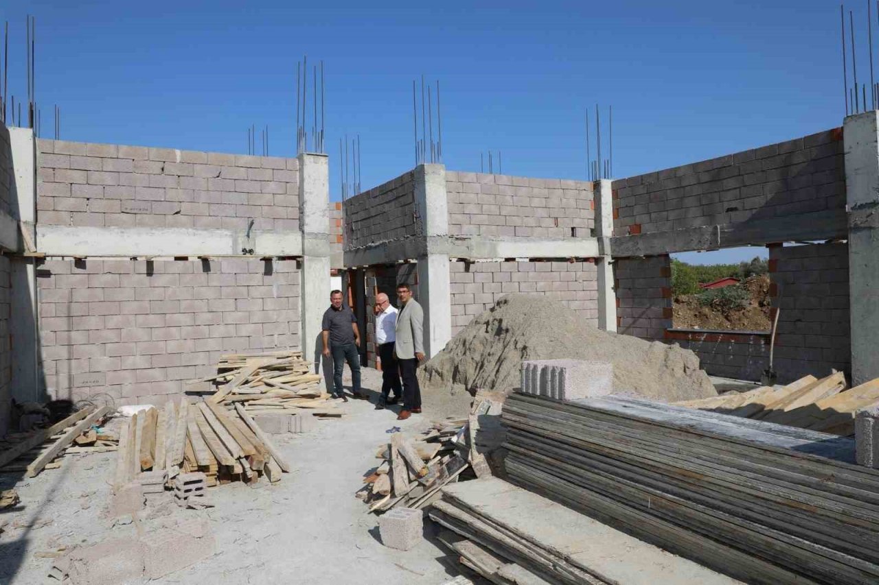Şehzadeler’de çok amaçlı salon inşaatı yükseliyor