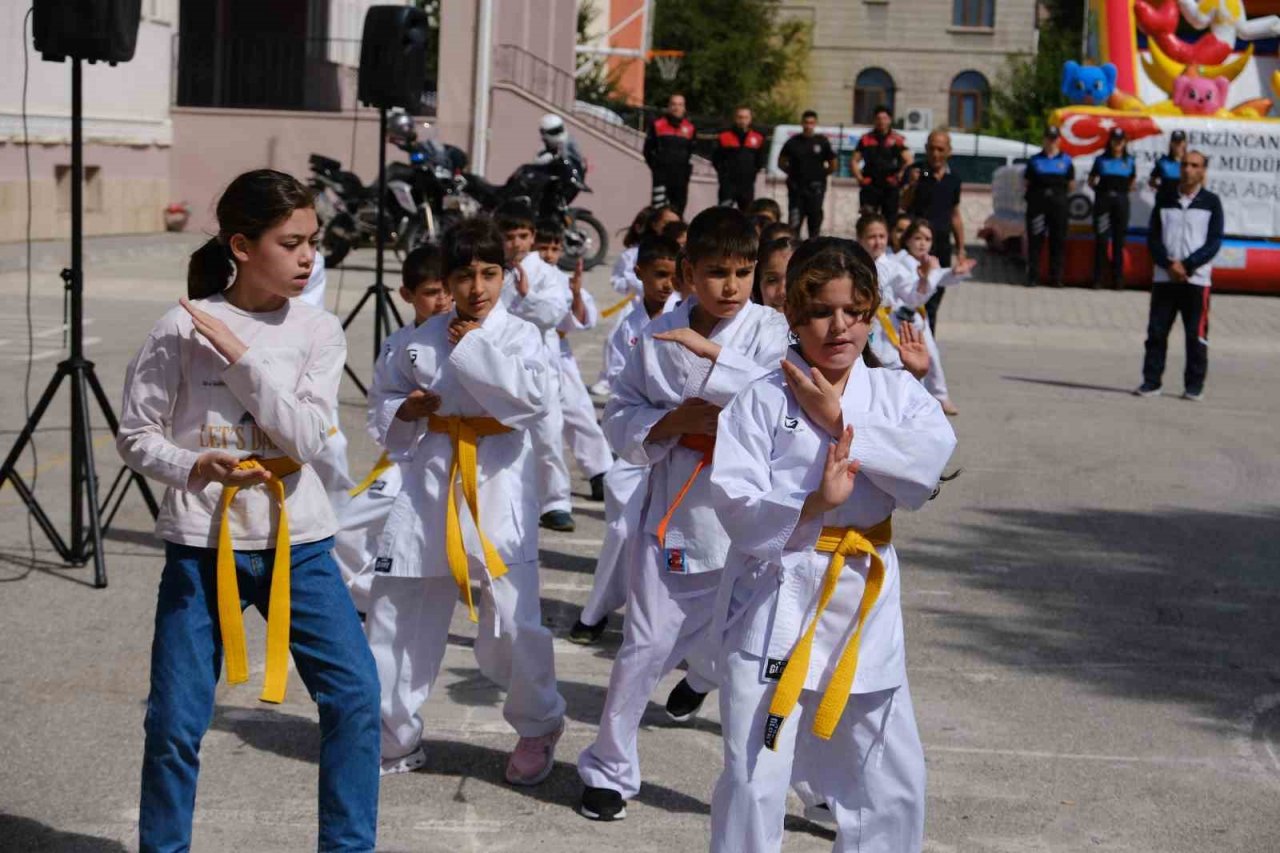 İlk ders zili çaldı, Erzincan’da 42 bin öğrenci ders başı yaptı