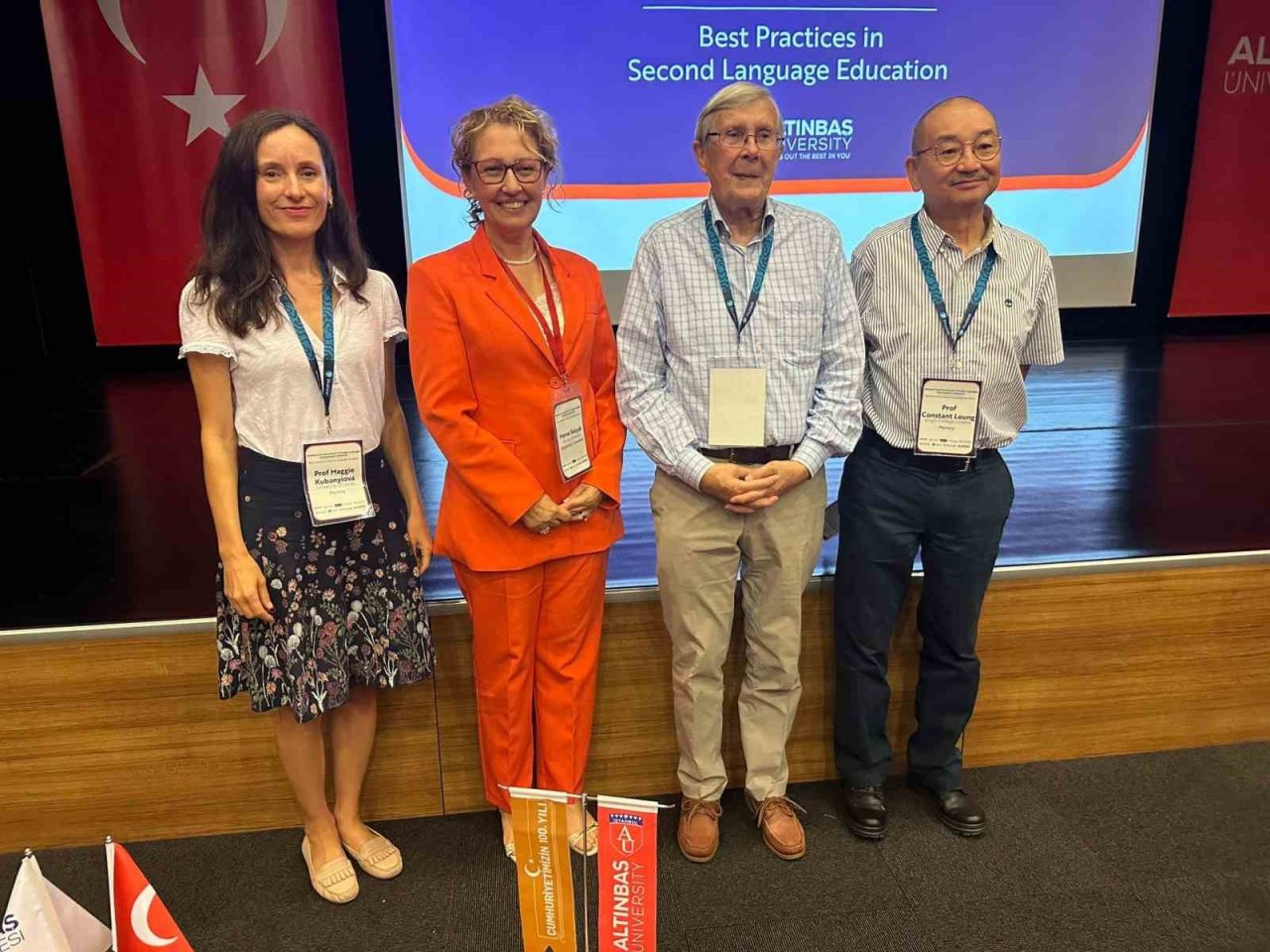 Yabancı dil öğrenme yöntemleri Altınbaş Üniversitesi’nde konferansta konuşuldu