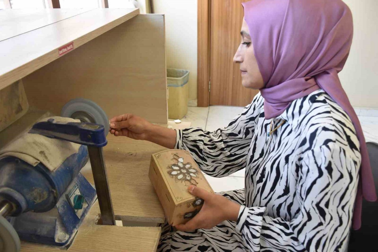 Unutulmaya yüz tutmuş meslekler Şahinbey’de yaşıyor