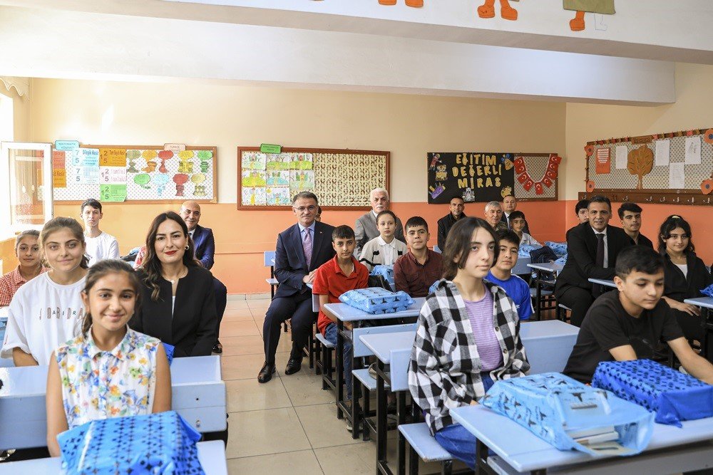 Van’da eğitim öğretim dönemi start aldı