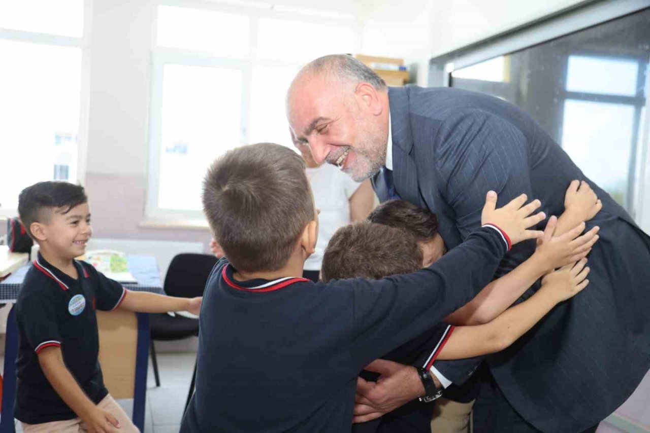 Başkan Sandıkçı: “Eğitime desteğimiz artarak devam edecek”