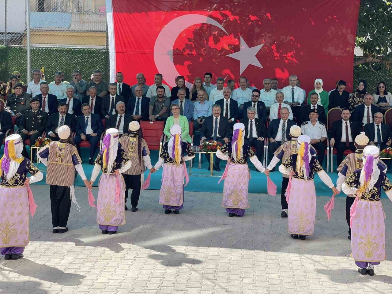 Deprem bölgesi Osmaniye’de yeni eğitim-öğretim başladı