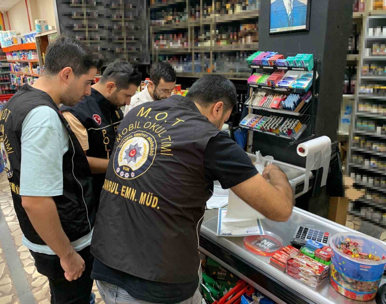 Kağıthane’de okul önleri ve çevresinde polis denetimi