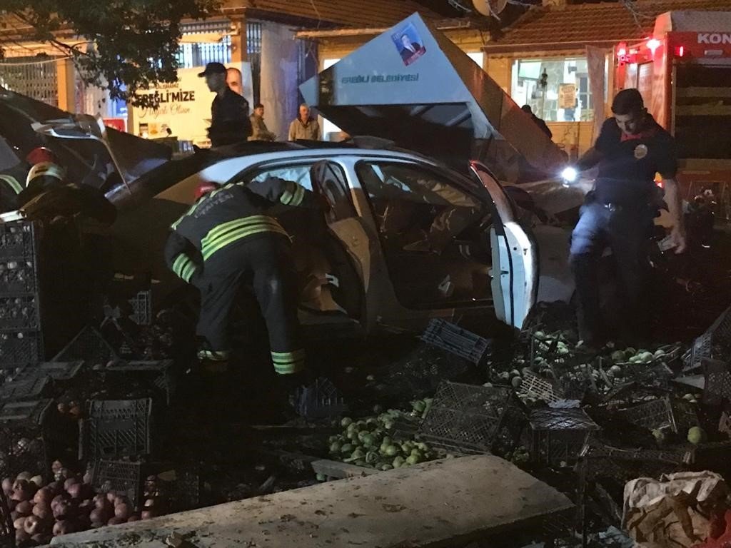 Konya’da otomobil bahçeye uçtu: 4 yaralı