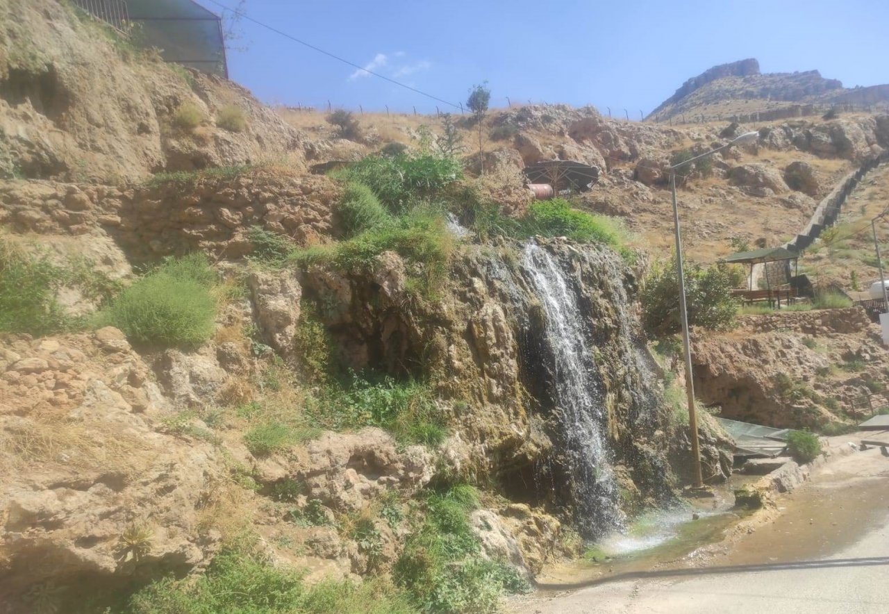 Terörden arınan Gap Şelale’si vatandaşların su ihtiyacını karşılıyor
