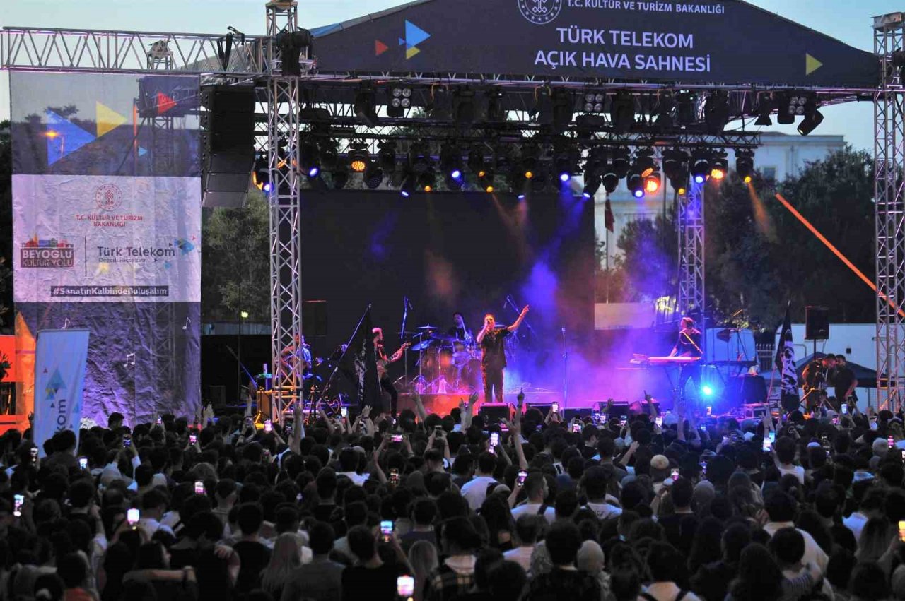 Türk Telekom, Beyoğlu Kültür Yolu Festivali kapsamında AKM’de yeni etkinlikler düzenleyecek