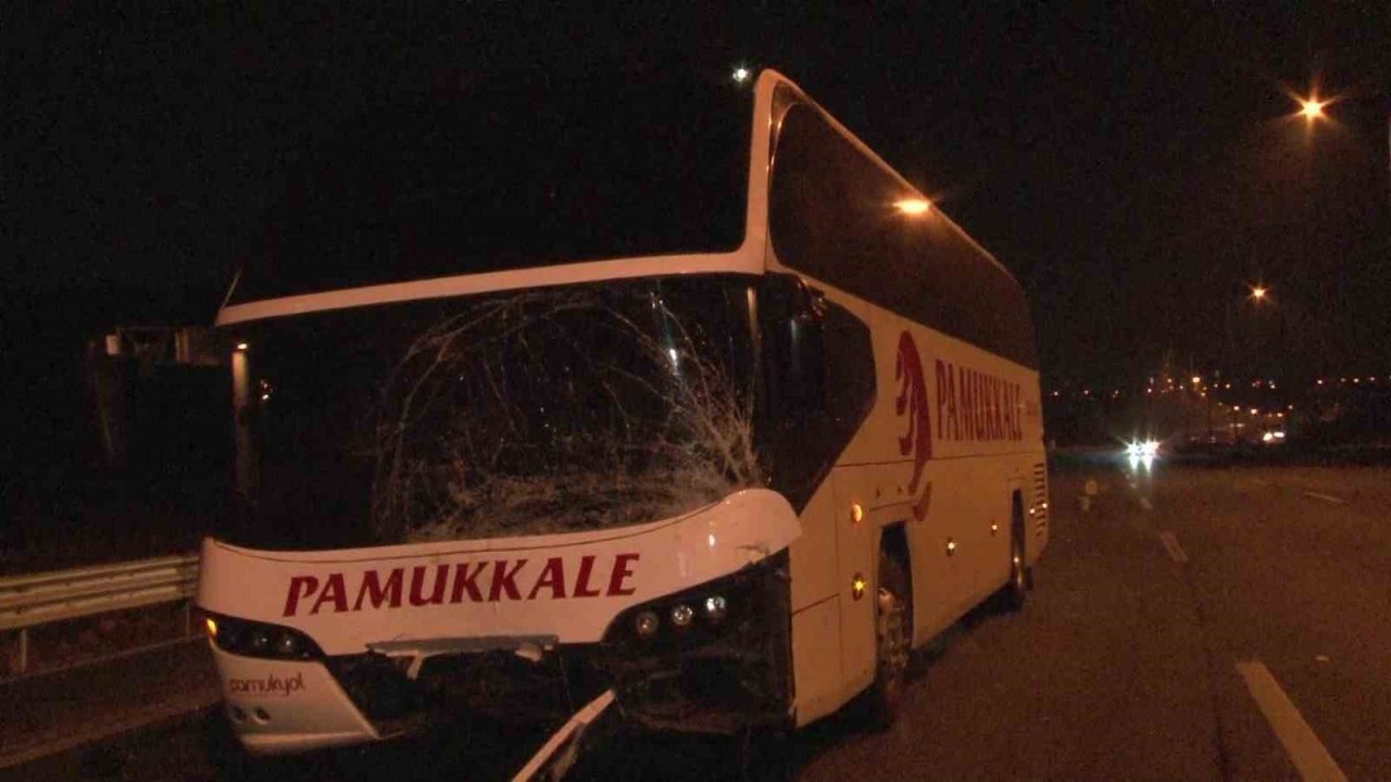 Kuzey Marmara Otoyolu’nda feci kaza: 2’si ağır 3 yaralı