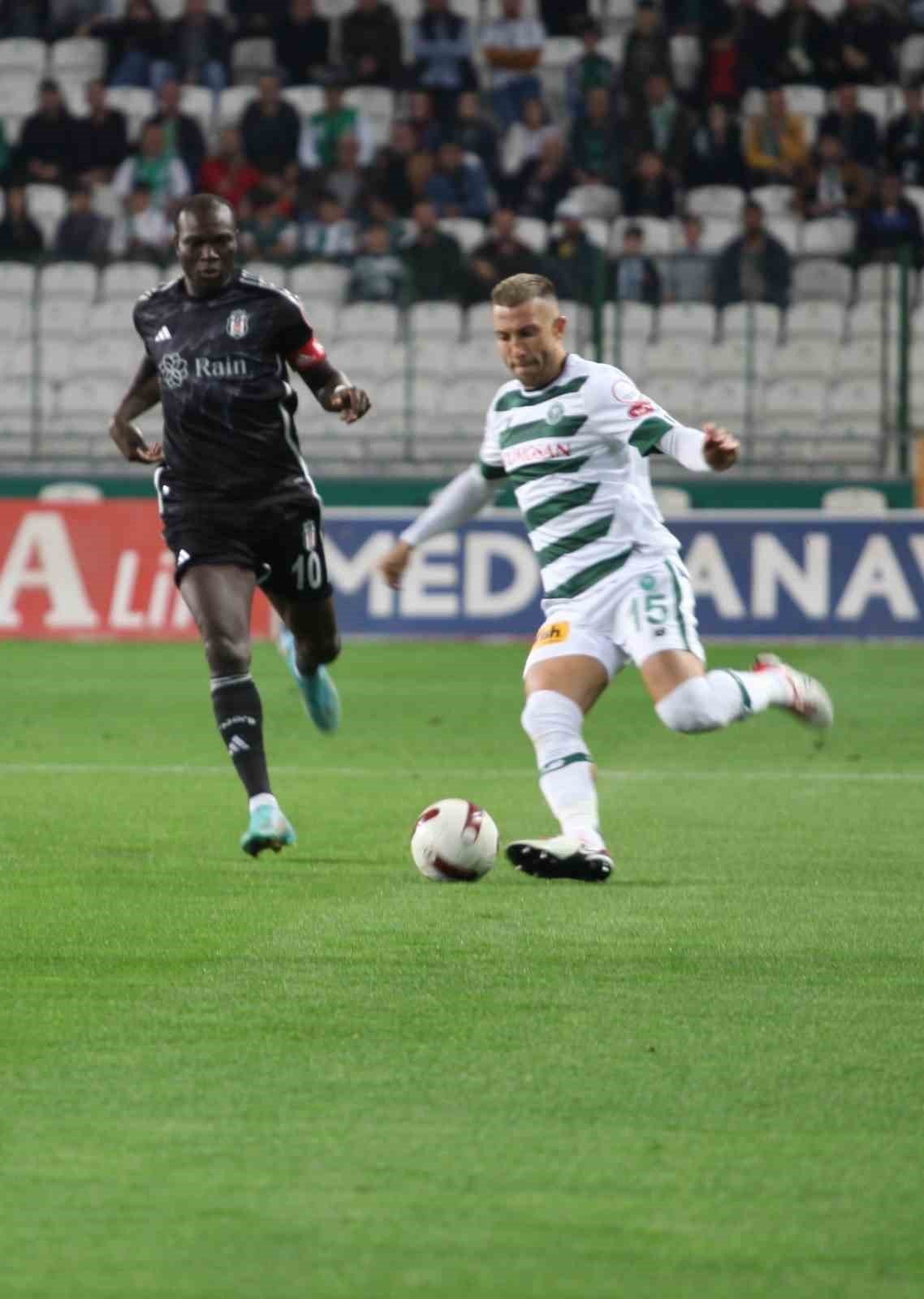 Trendyol Süper Lig: Konyaspor: 0 - Beşiktaş: 0 (Maç devam ediyor)