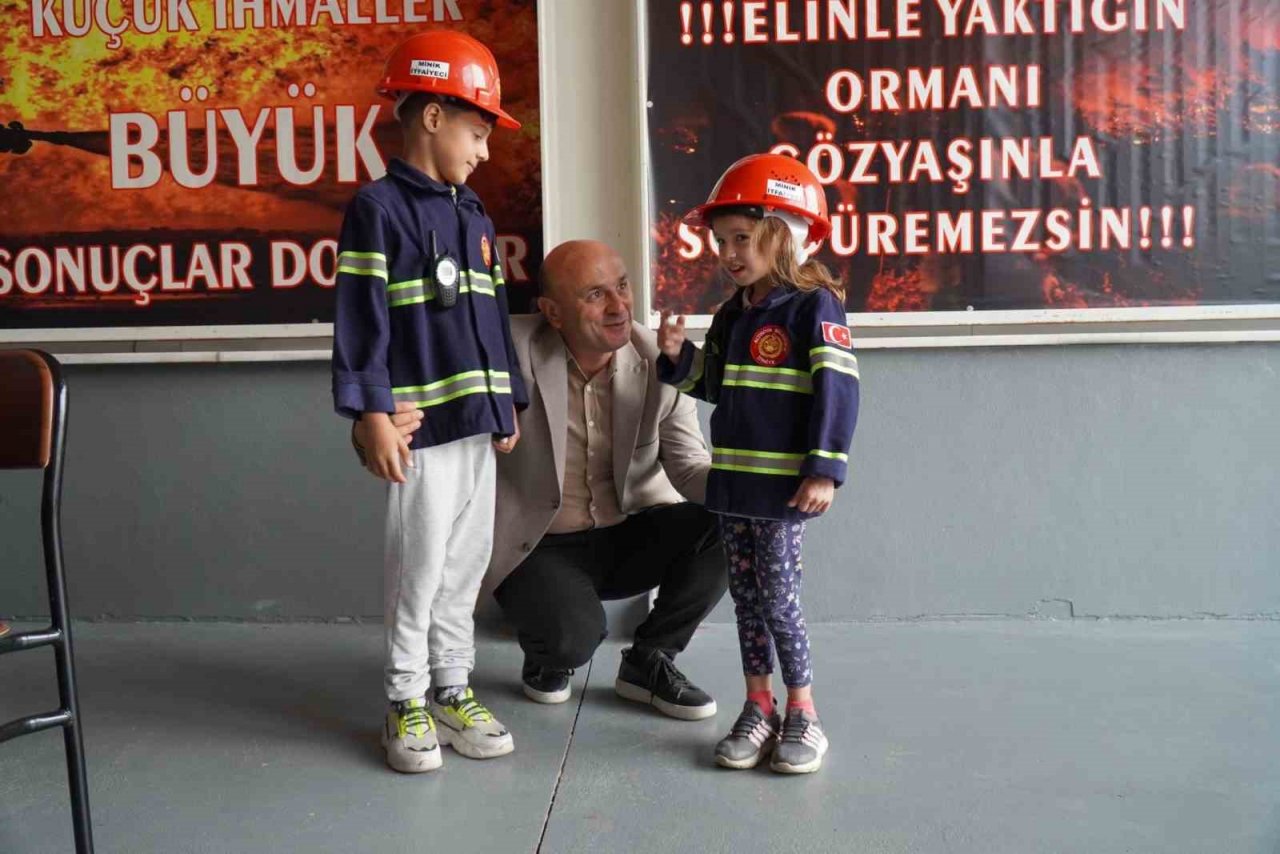 Altınova’da miniklere itfaiye eğitimi