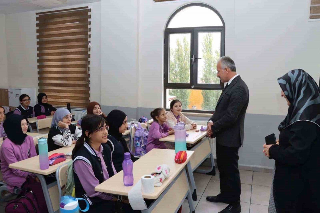 İl Milli Eğitim Müdürü Yener: “Çocuklarımızın güvenliğini çok önemsiyoruz”
