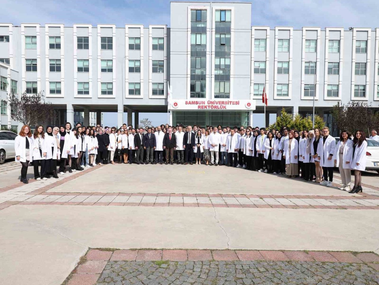 123 tıp öğrencisinin beyaz önlük heyecanı