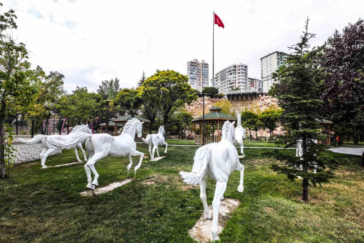 Gündoğan Parkı yenilenen yüzüyle açıldı