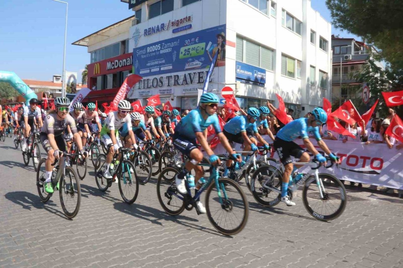 Cumhurbaşkanlığı Türkiye Bisiklet Turu’nun Fethiye-Babadağ etabı başladı