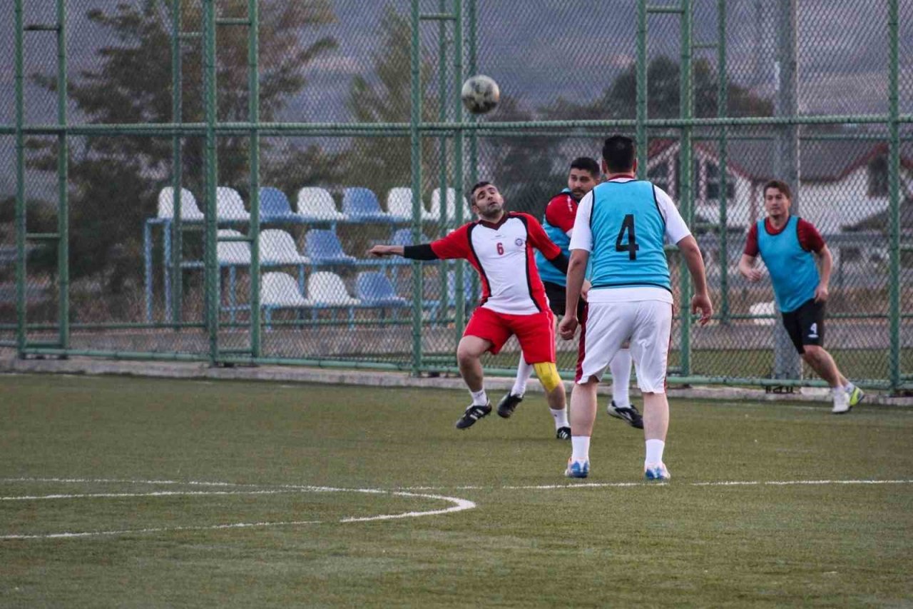 EBYÜ’de Cumhuriyetin 100’ncü yılı etkinlikleri çerçevesinde futbol turnuvası