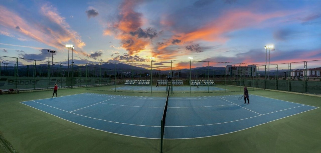 EBYÜ’de Kort Tenisi Turnuvası yapıldı