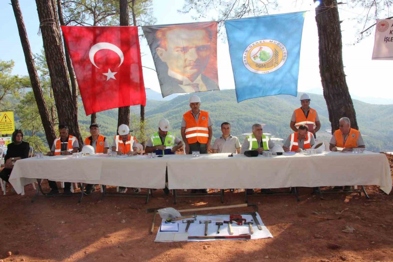 Antalya’da orman personeline uygulamalı eğitim verildi