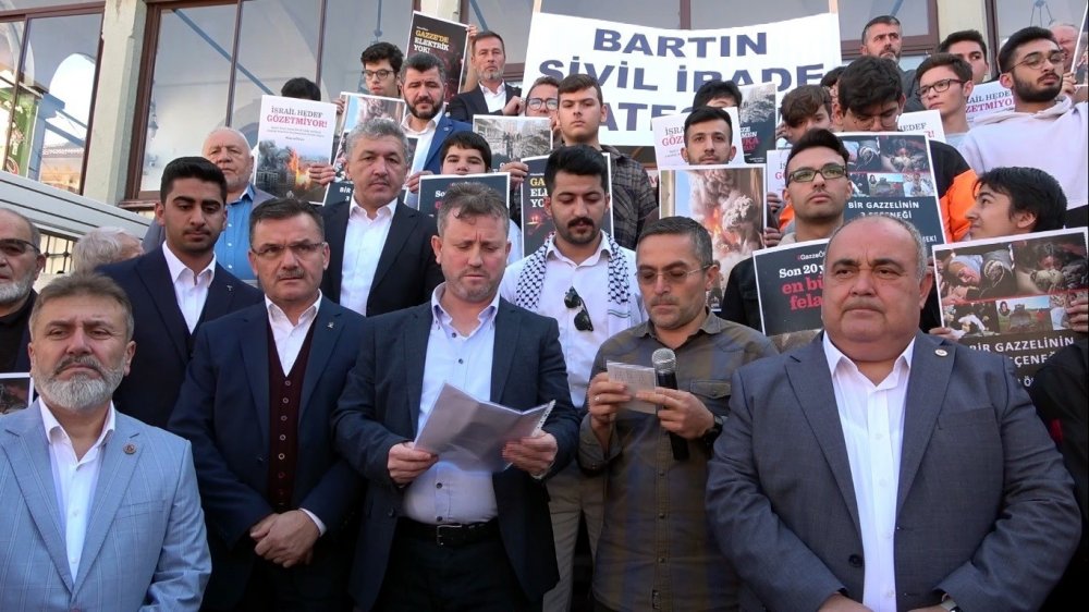Bartın'da herkes o meydana akın etti
