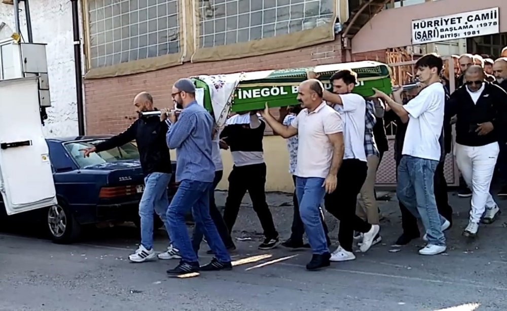 Doğum günü eğlencesi acı bitti! Eda Nur Baykay, Sıla Çelik ve Sinan Karakuş toprağa verildi