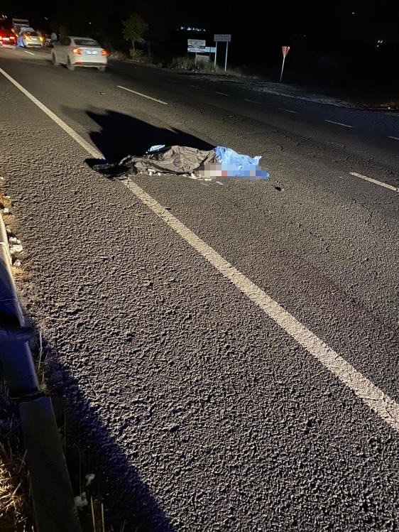 Yolun karşısına geçmeye çalışırken otomobilin çarptığı Abdulhakim Bulut öldü