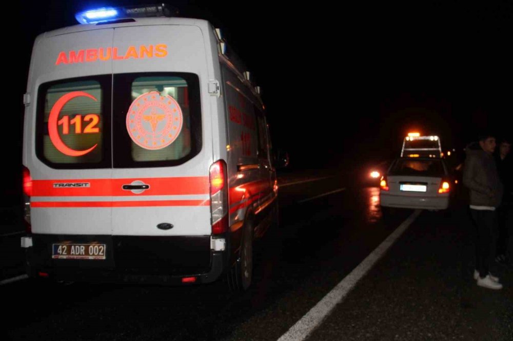 Yağışlı hava kazaya neden oldu! Takla atan otomobilde 2 kişi yaralandı