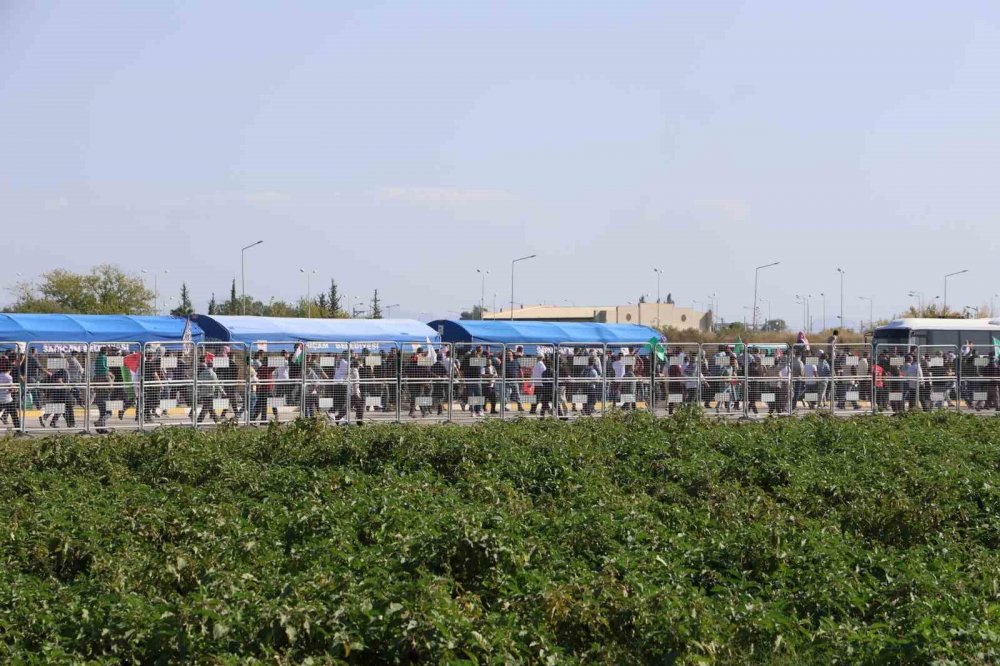 Gazze'ye destek protestosu yarıda kesildi! İHH Başkanı Yıldırım'dan İncirlik'teki provokasyona tepki