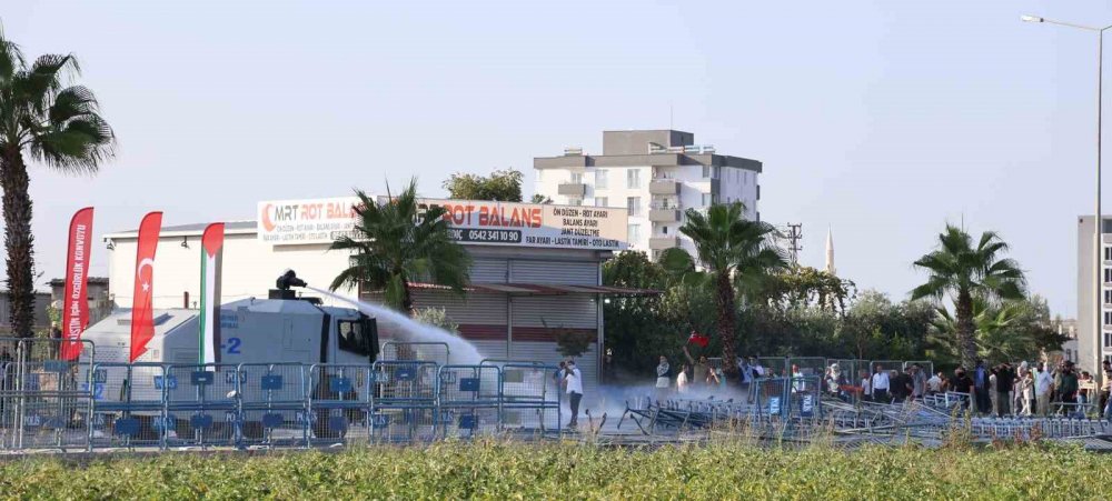 Gazze'ye destek protestosu yarıda kesildi! İHH Başkanı Yıldırım'dan İncirlik'teki provokasyona tepki