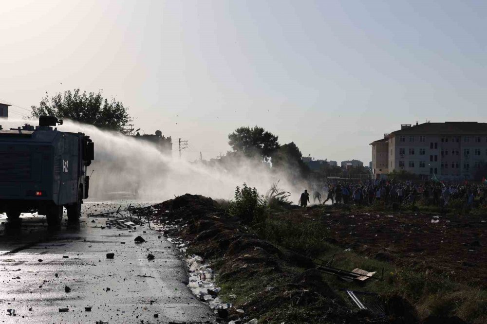 Gazze'ye destek protestosu yarıda kesildi! İHH Başkanı Yıldırım'dan İncirlik'teki provokasyona tepki