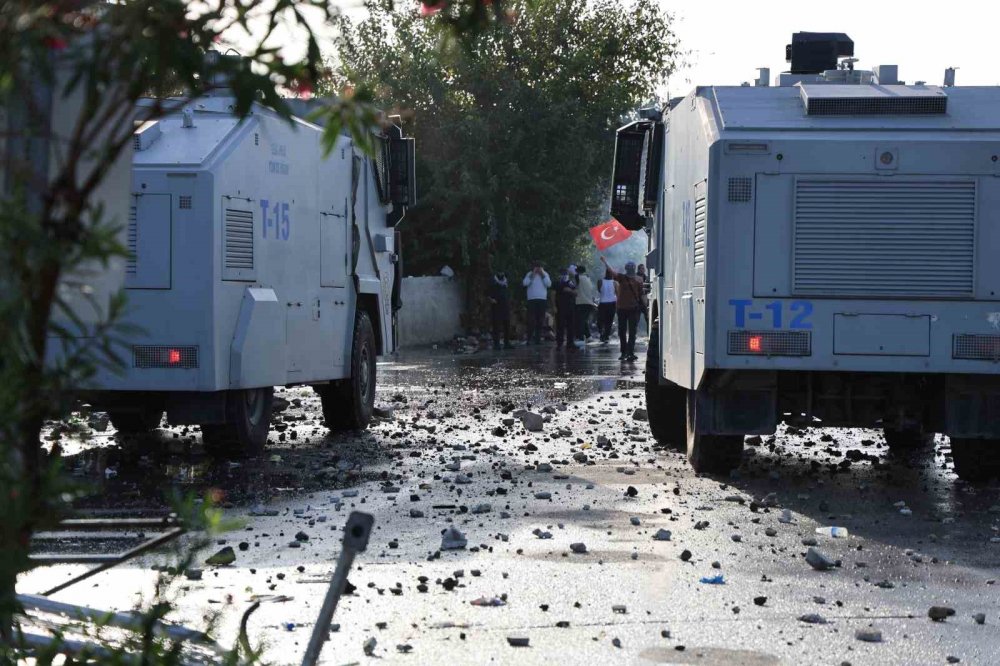 Gazze'ye destek protestosu yarıda kesildi! İHH Başkanı Yıldırım'dan İncirlik'teki provokasyona tepki