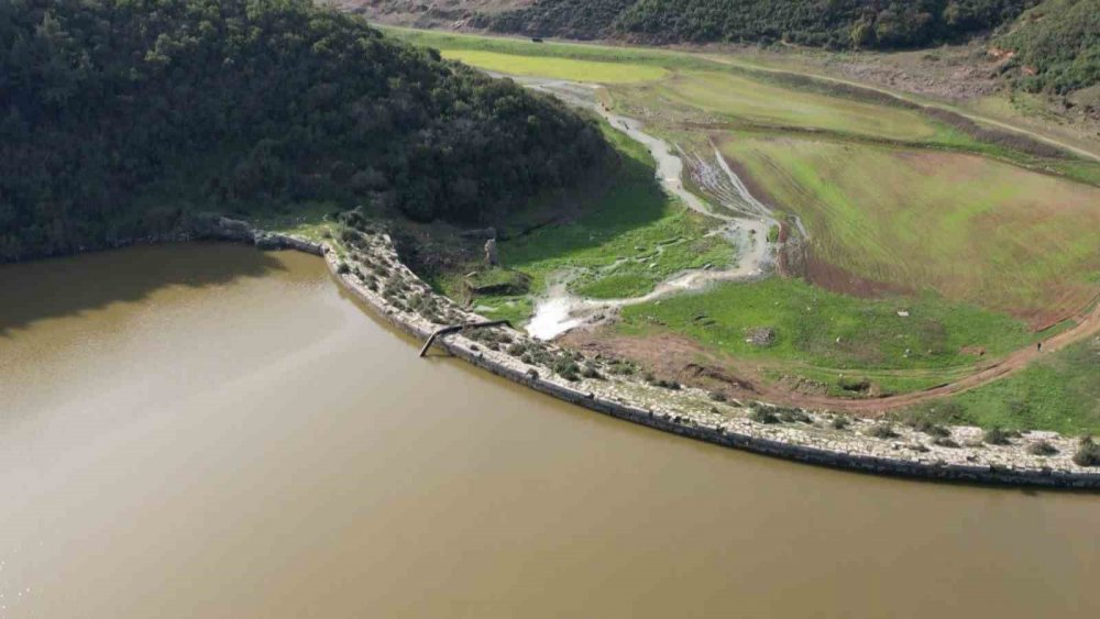Kuraklıkla mücadele: Şamlar Bendi'nde biriken su Sazlıdere Barajı’na aktarılıyor