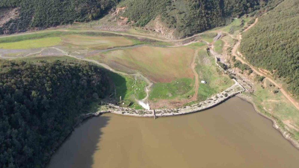 Kuraklıkla mücadele: Şamlar Bendi'nde biriken su Sazlıdere Barajı’na aktarılıyor