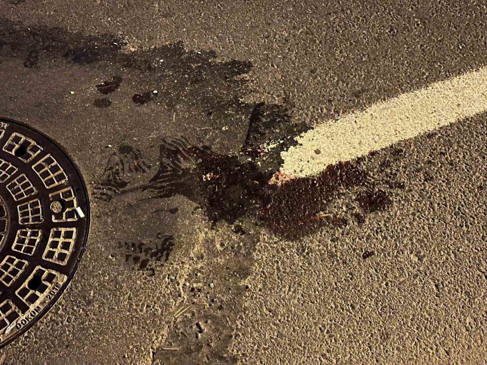 İstanbul'da araç yayalara çarptı! 1 ölü, 1 yaralı