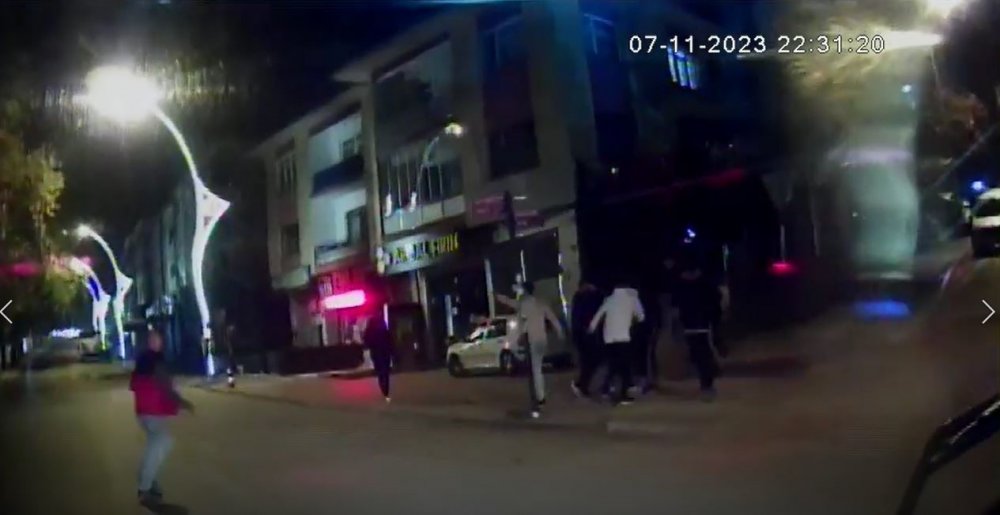 Ankara özel halk otobüsü şoförü, darp edilen gencin kahramanı oldu