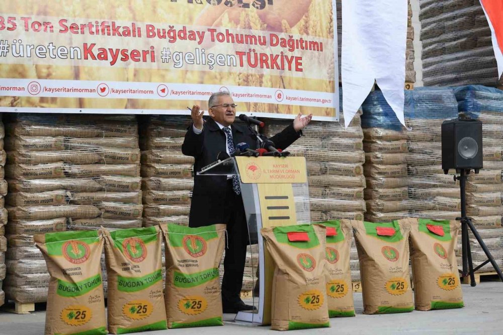 Başkan Memduh Kılıç miting gibi dağıtım yaptı: Konya'yla ilk 4'ü paylaşıp desteğe devam ediyorlar