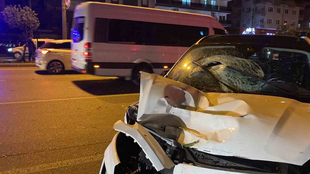 Antalya'da yayaya çarpan araç karşı şeride geçti! Vatandaşlar Mustafa Çutur için seferber oldu