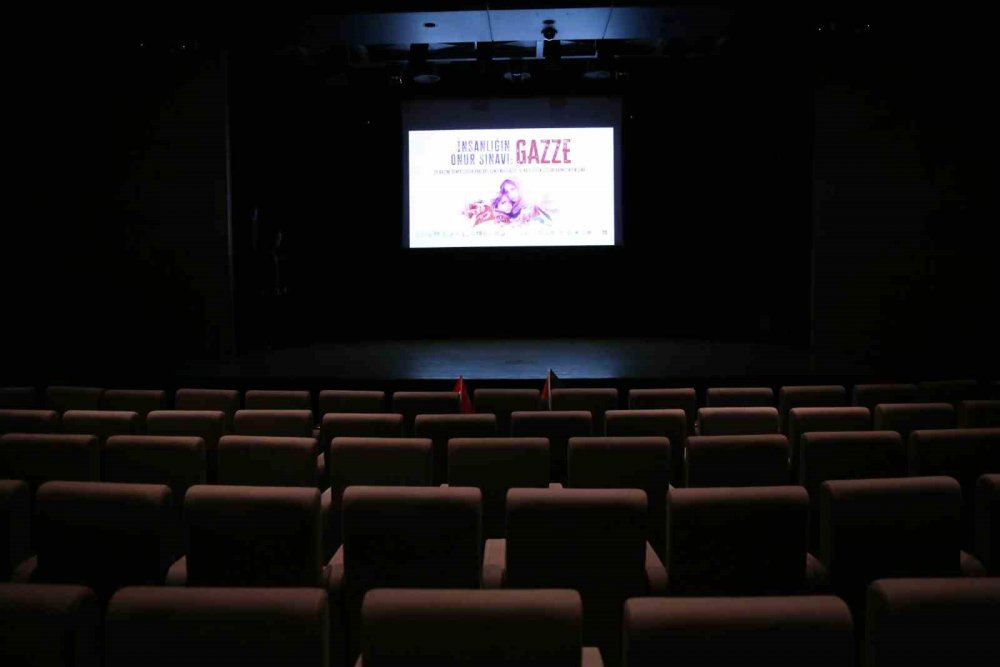 Sinema koltukları Gazze’de şehit olan çocuklara ayrıldı