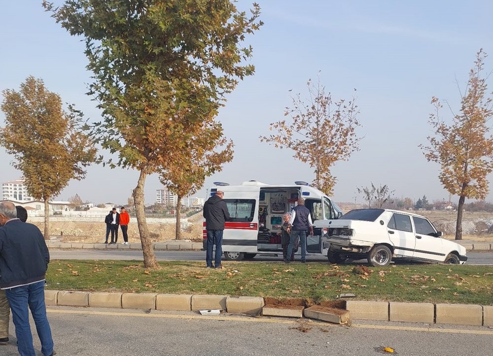 Feci kaza! 1 yaşındaki Neşe bebek hayatını kaybetti, 2 yaralı