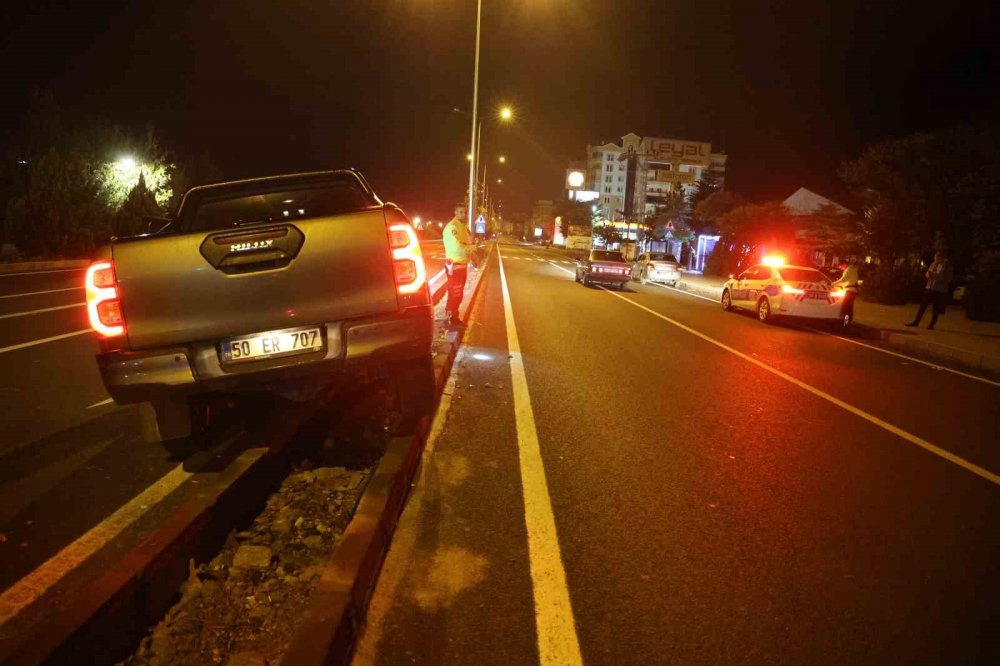 Nevşehir'de kaza yapan sürücü aracını bırakıp kaçtı