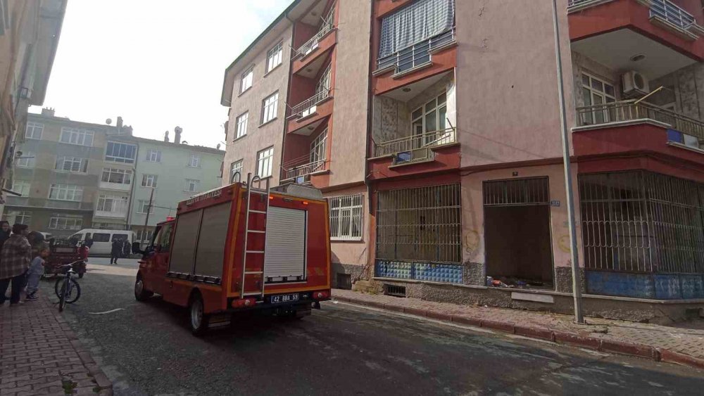 Polisten kaçan cezaevi firarisi tuvaletin havalandırmasına sıkıştı