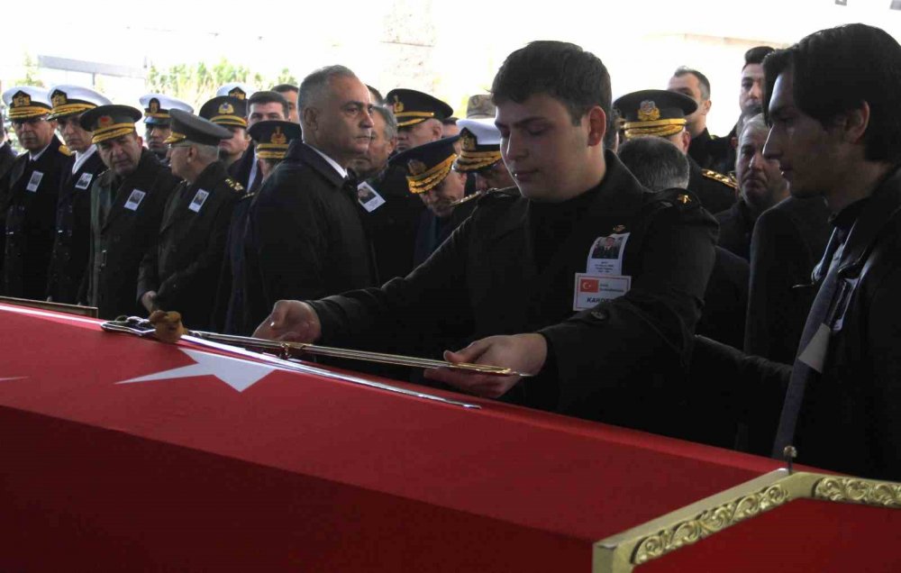 Piyade Teğmen Eril Alperen Emir Ankara'da son yolculuğuna uğurlandı