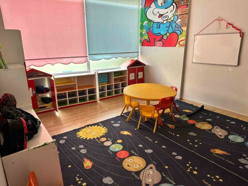 Sağlık-Sen, sağlık çalışanlarının kreş sorununu çözüyor