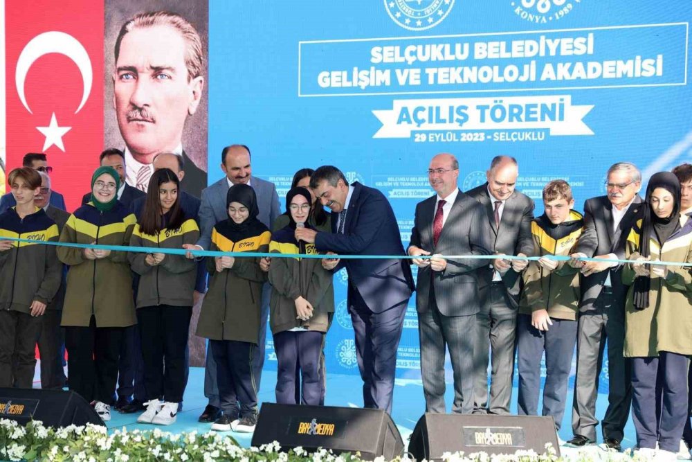 Selçuklu Belediyesi Eğitim Yatırımlarıyla Türkiye'ye Örnek Oluyor