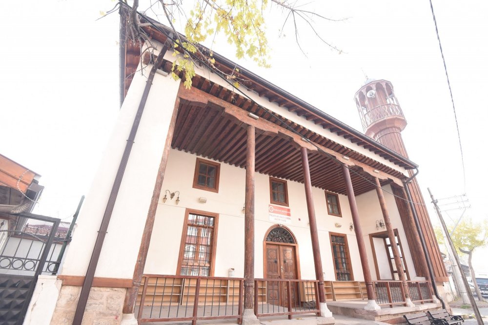 Karatay'daki tarihi cami ve mescitler restorasyon için incelendi