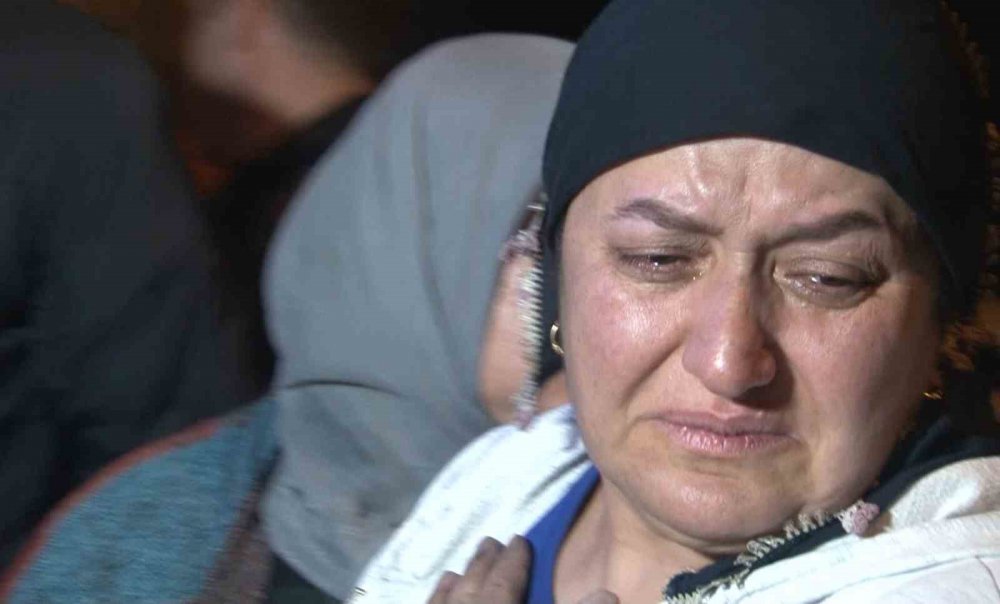 Antalya'da yangın: Komşulan çocukları kurtardı