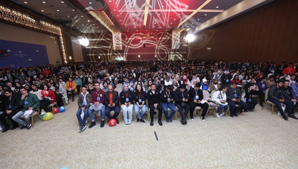Türkiye'nin en büyük yazılım etkinliği DevFest Konya gerçekleştirildi